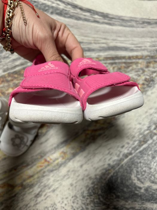 Детски сандали Адидас за малка дама