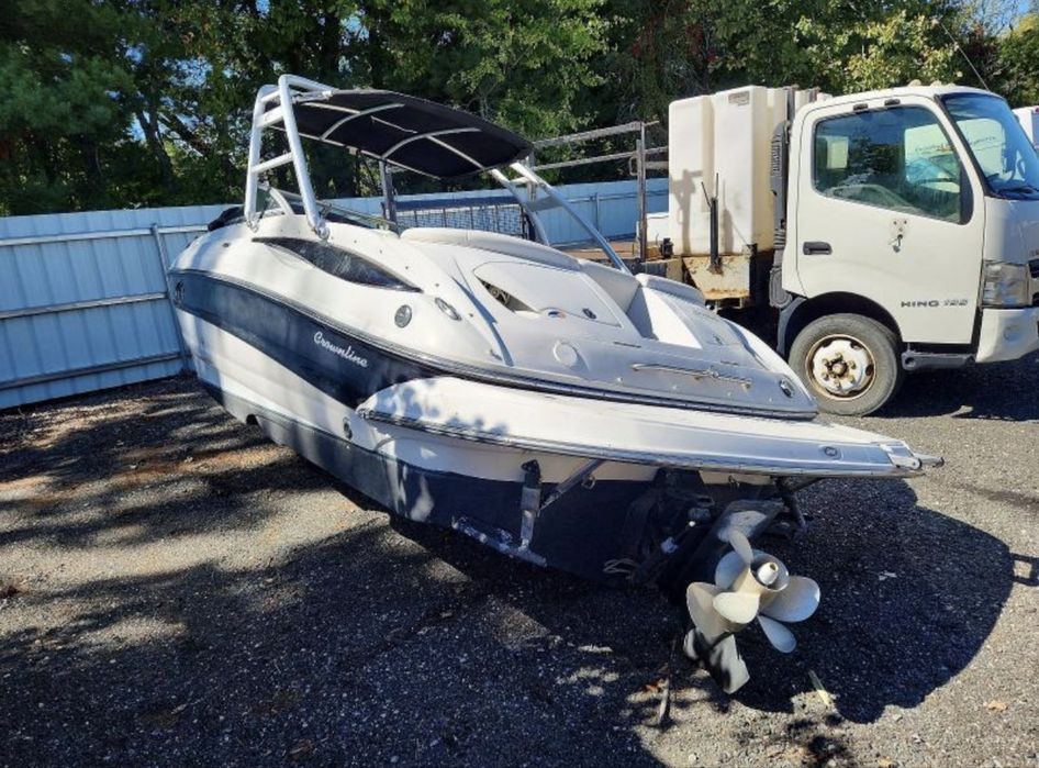 Катер Crowline 240LS