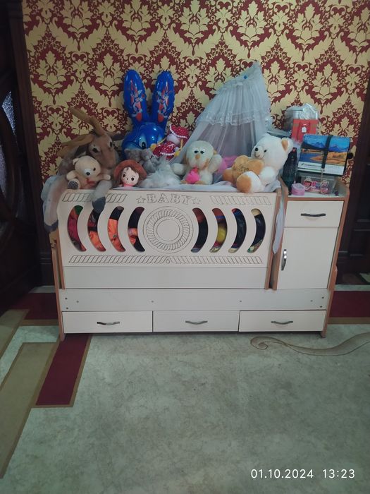 Детская мебель кровать и шкаф