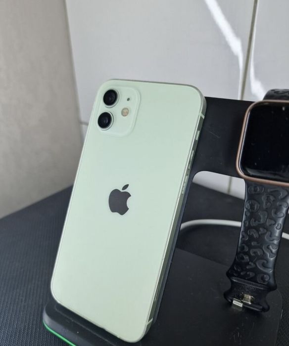 iPhone 12 128Gb с гарантией