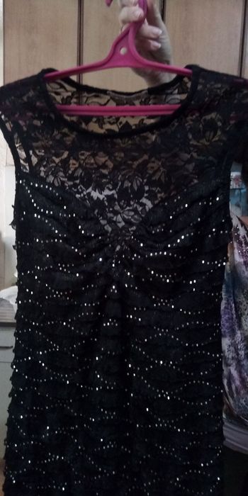 Очень красивое, нарядное, выходное платье.