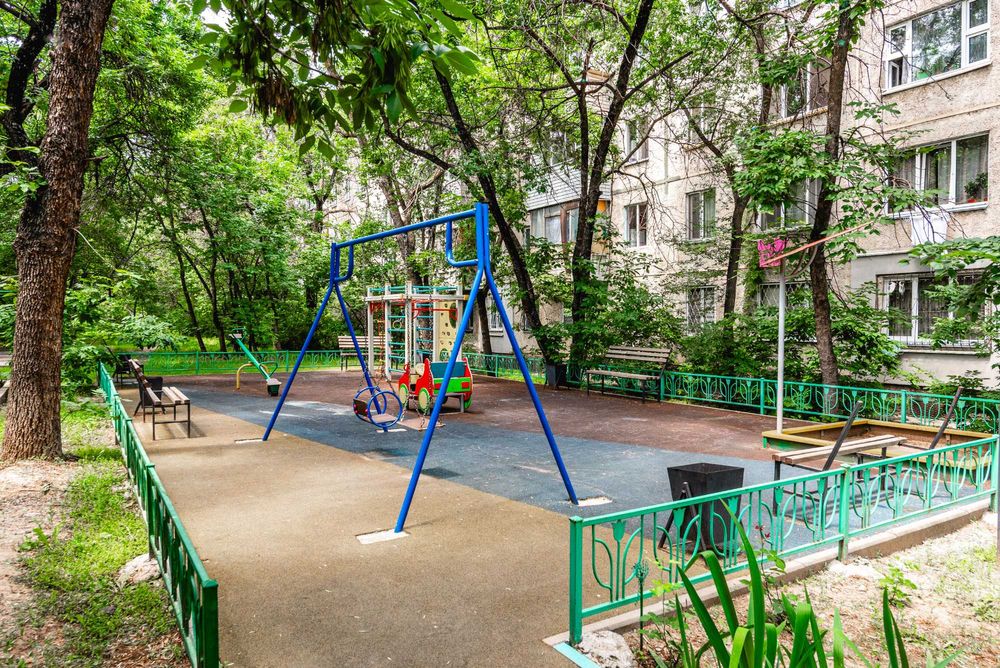Хорошая квартира в Орбите-4!