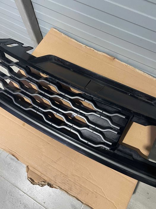 Grila centrala RANGE ROVER SPORT L494 hybrid An 2018-2023