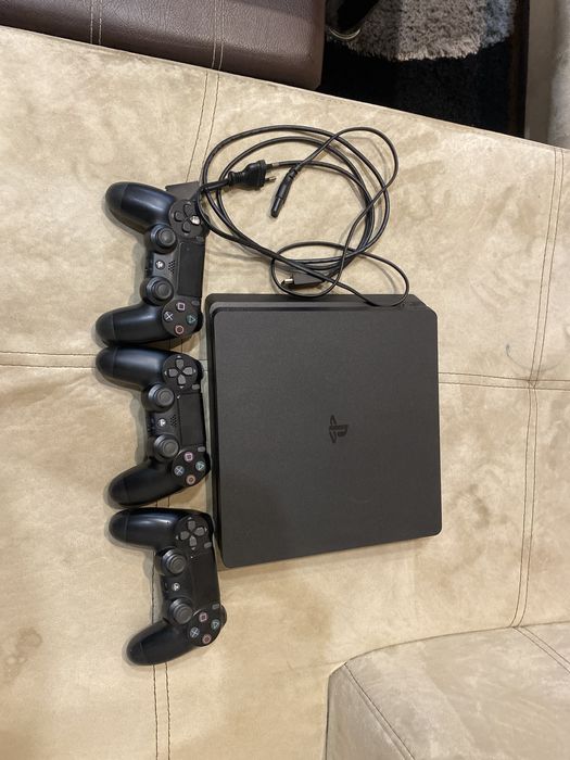 PS4 slim с волан с педали