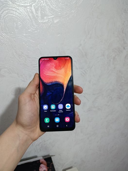 Продам телефон samsung a50