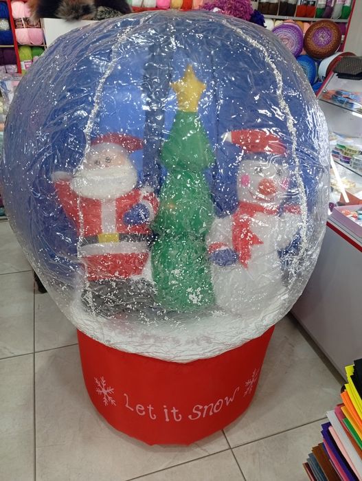 Надувной снежный шарик. 400.000