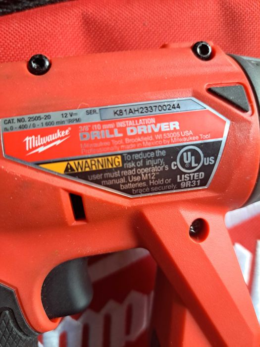 Milwaukee 2505-20 Винтоверт с адаптери