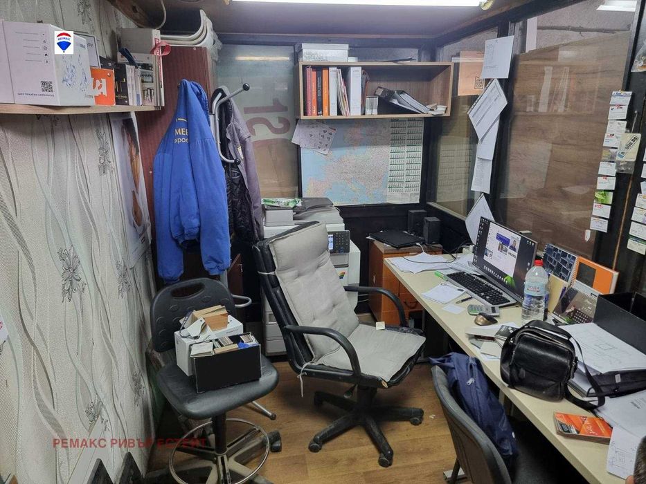 Помещение / склад под наем Западна промишлена зона