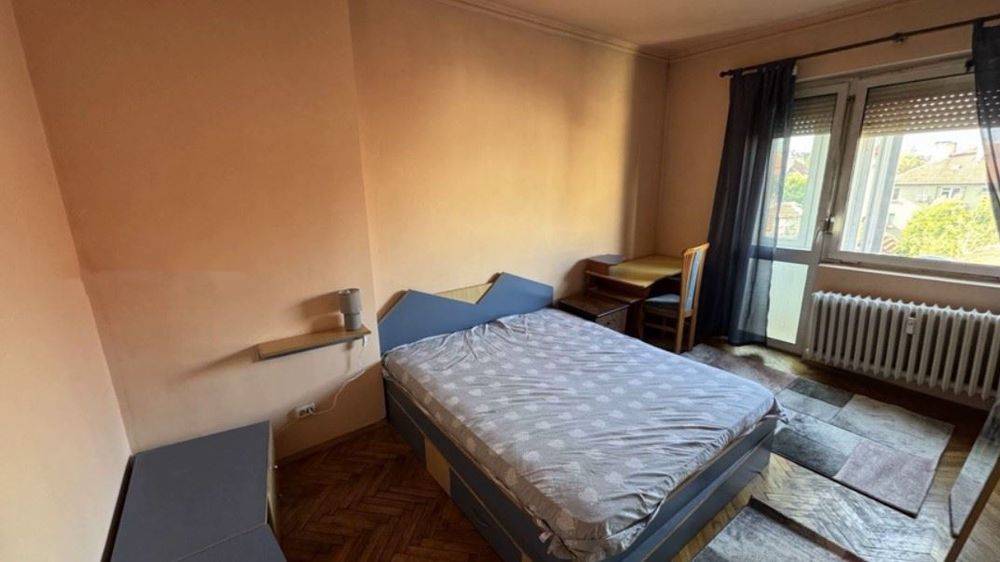 Дава се под наем Тристаен апартамент в София, Център - 110 кв.м за 618.12 € - Снимка #2
