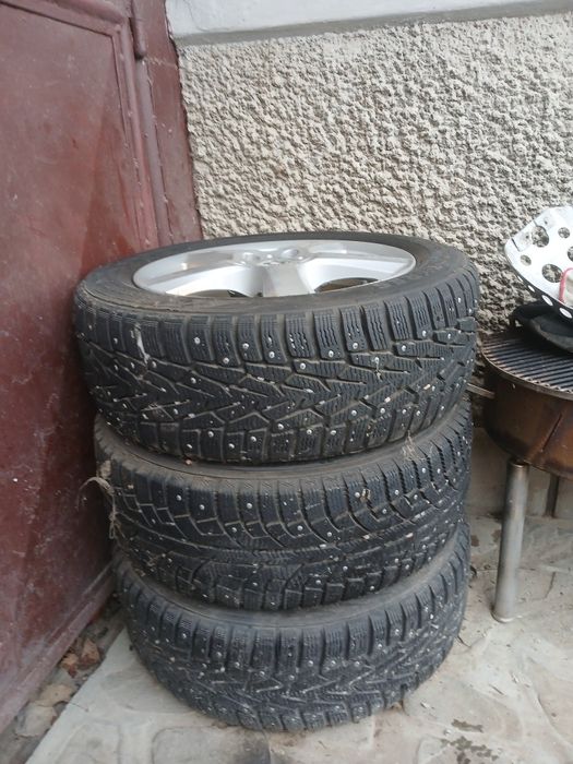 Roti aliaj pe16 cauciucuri nokian de iarna cu tinte