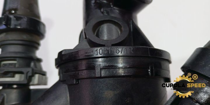 Carcasa termostat 1.6 DCI R9M 110617671R Nissan Qashqai 1 J10 [faceli
