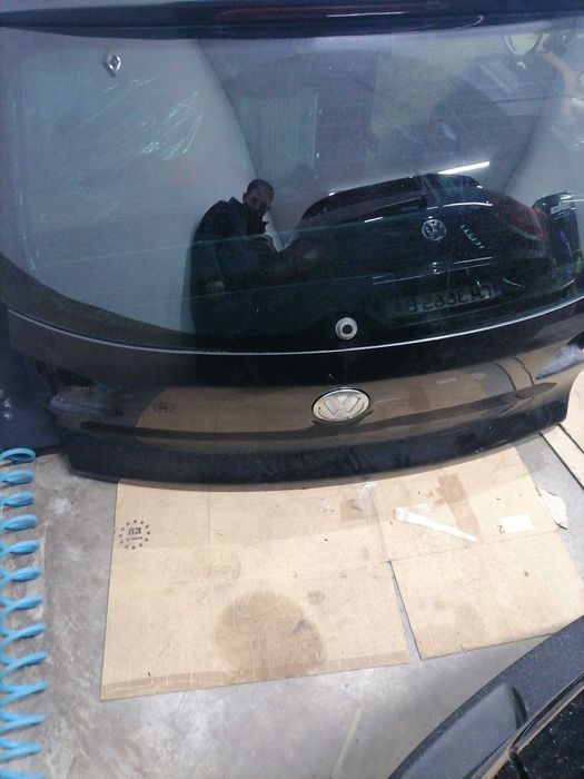 Капак за Тигуан 2009