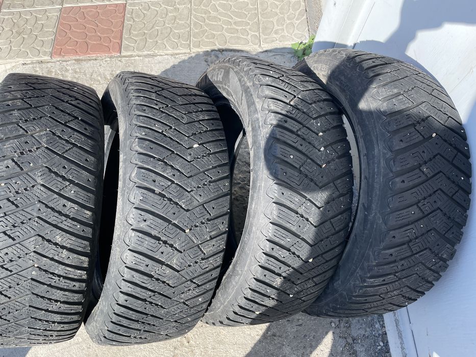 Продам зимнюю резину
