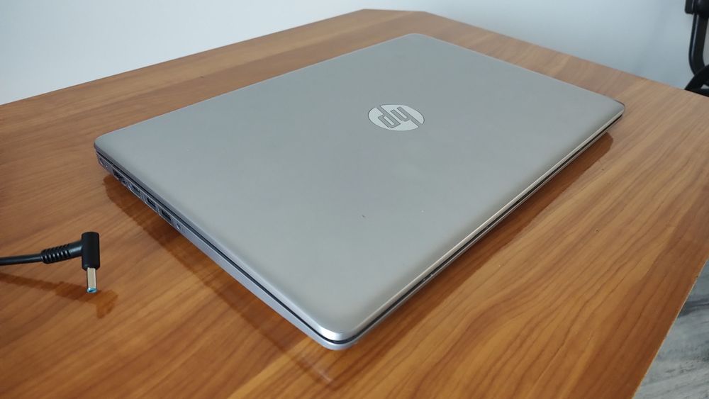 Laptop HG 255 G7 Ryzen 5 with Radeon Vega 8 stare impecabila