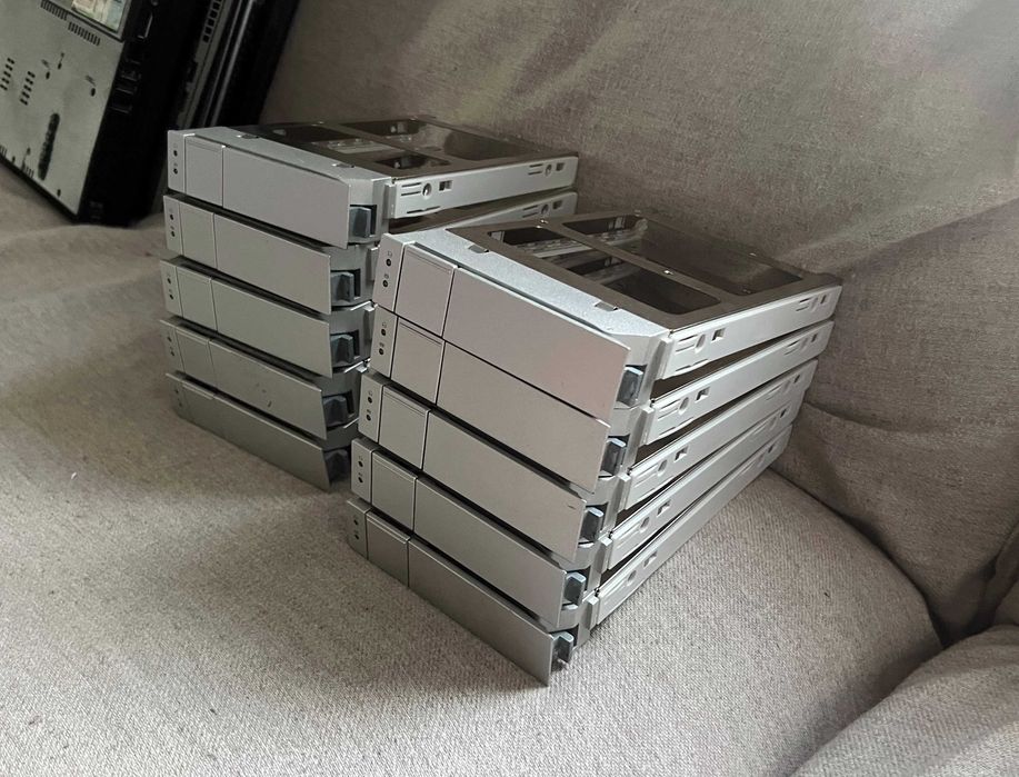 Caddy HDD 3.5 Promise Pegasus R4 R6 R8 hot swap SATA lot 10 buc