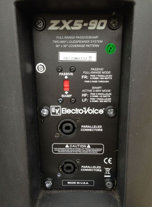 Boxe pasive "Electro-Voice ZX5-90B" ( 600 Wați Rms] Preț ambele boxe