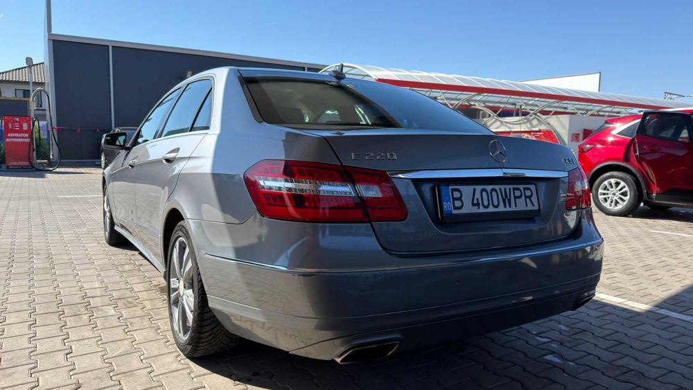 MERCEDES-BENZ E-Class 2012 — imagine 4
