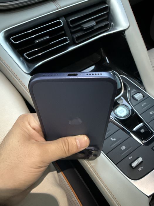 I phone 17 pro max