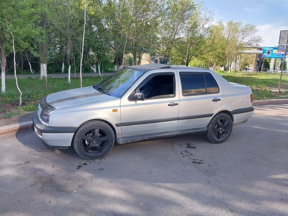 Продам Венто в нормальном состоянии.