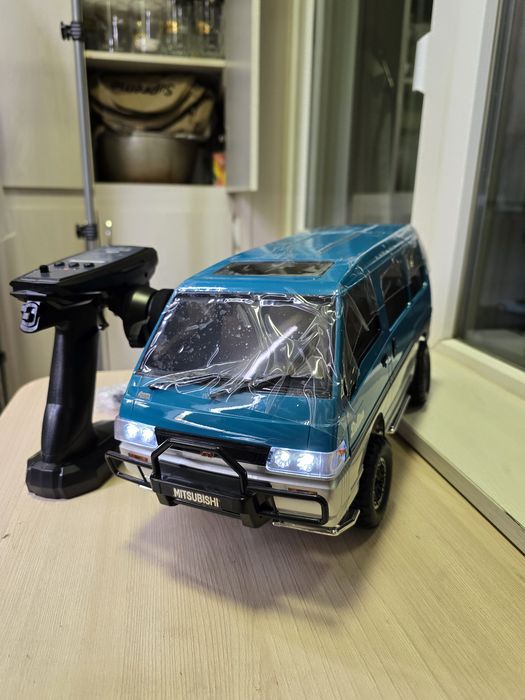 Радиоуправляемая машинка делика 4wd