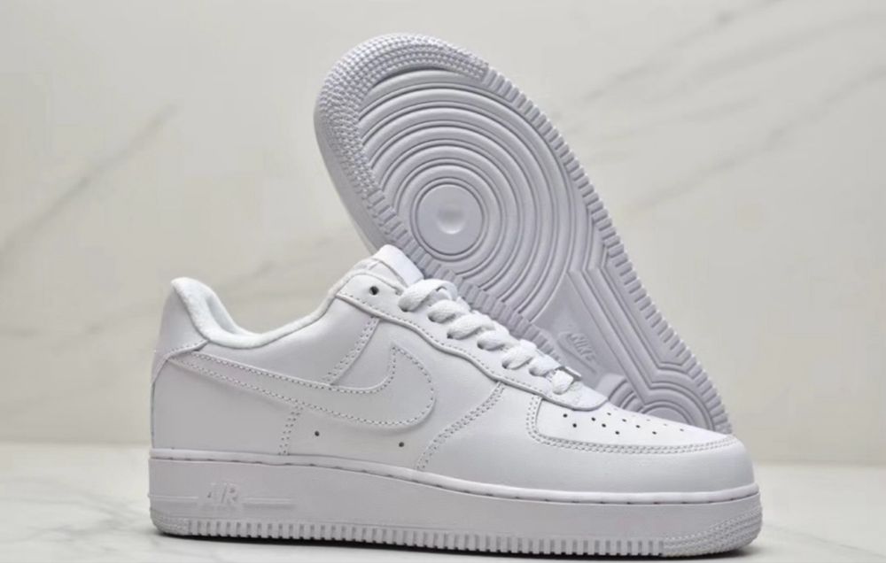 Adidasi Nike Air Force 1 Low Triple White Super Pret Calitate Premium