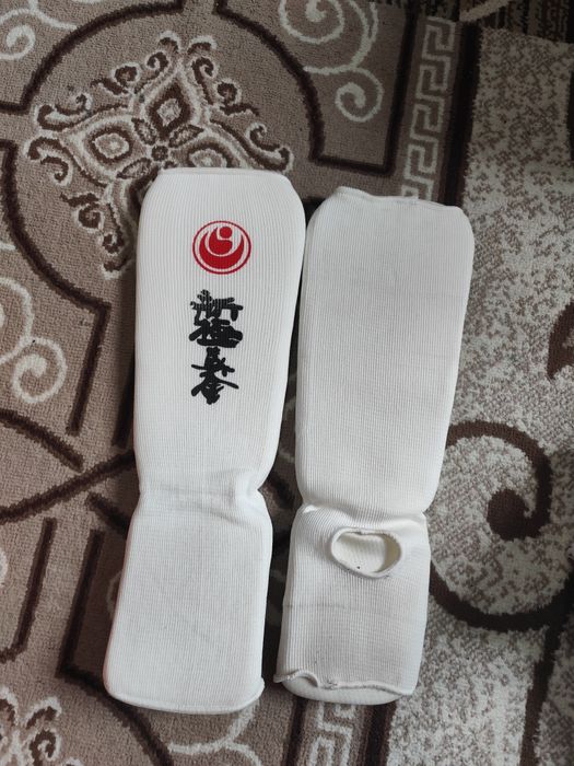 Продам щитки для карате