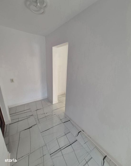 Garsoniera decomandata Viziru 1 - Renovata 2026.