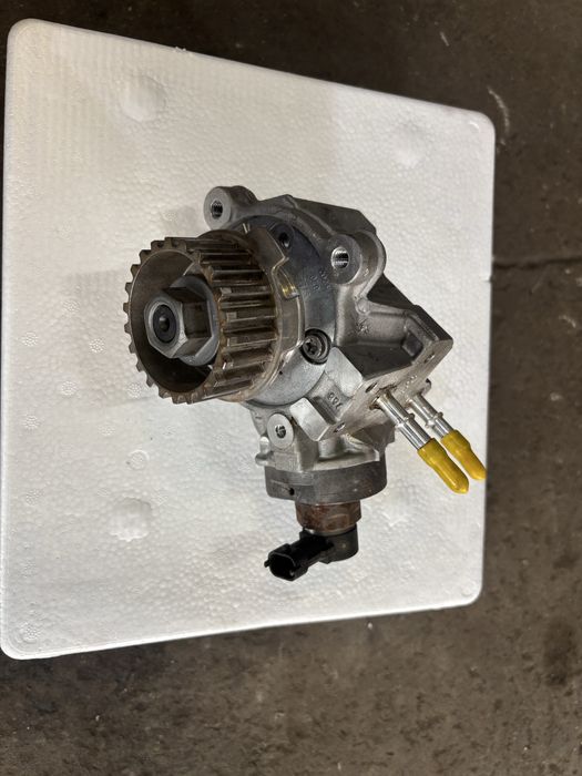 Останали части за Peugeot 2008 1.5 HDI 2023г