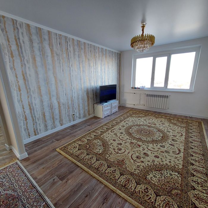 Продам квартиру 4 комнатную