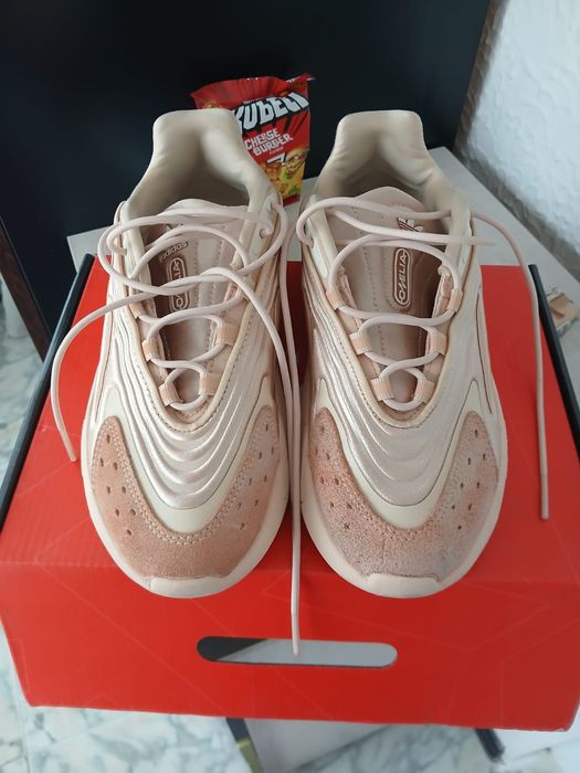 Adidas mărimea 39