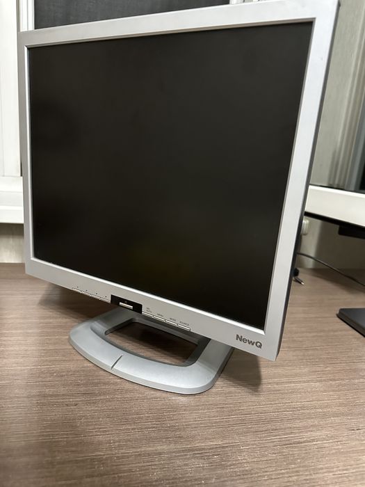 Монитор NewQ NR170D на запчасти