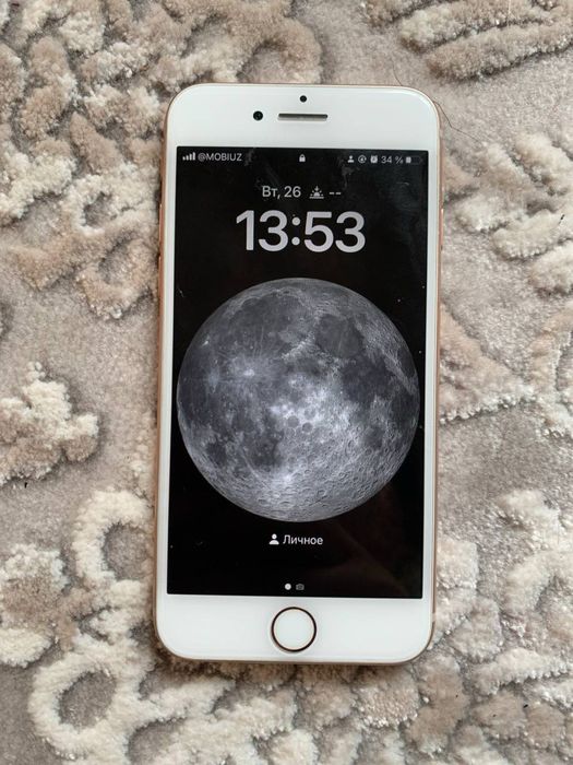 Shaxsiy o’zimizi tutib yurgan iPhone 8