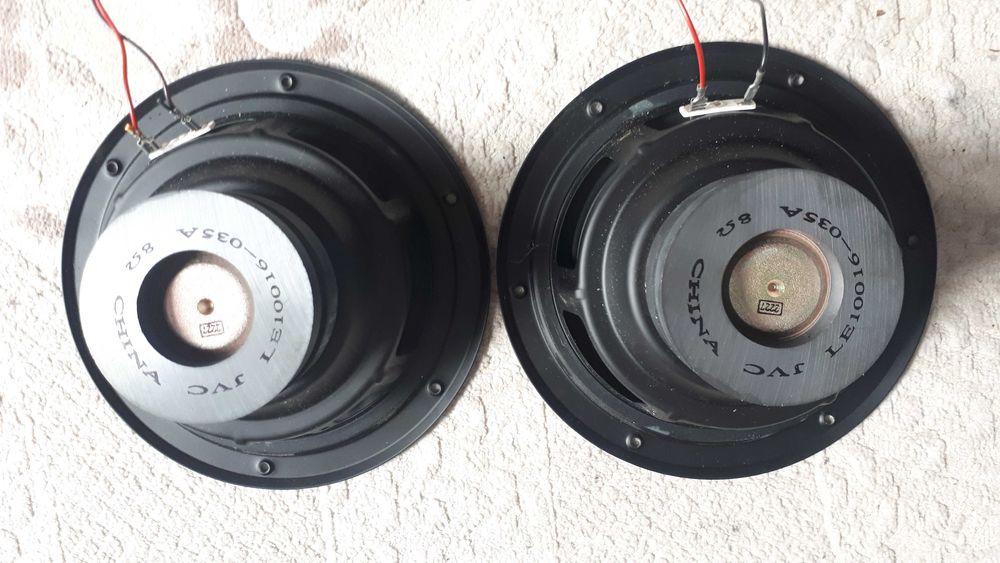 19-сантиметровый НЧ-динамик JVC super