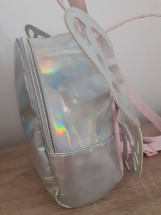 Детска раничка и чантичка