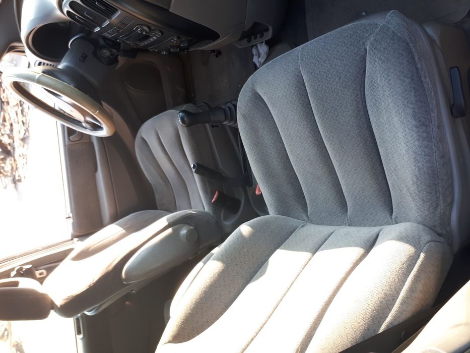 Крайслер Вояджър 2.5 Chrysler Voyager 2.5CRD на части