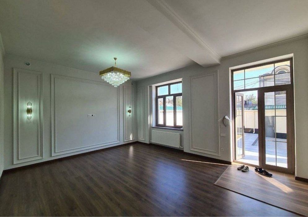 Евро дом Мать и Дитя  590 м2 жил. Пл 5 соток