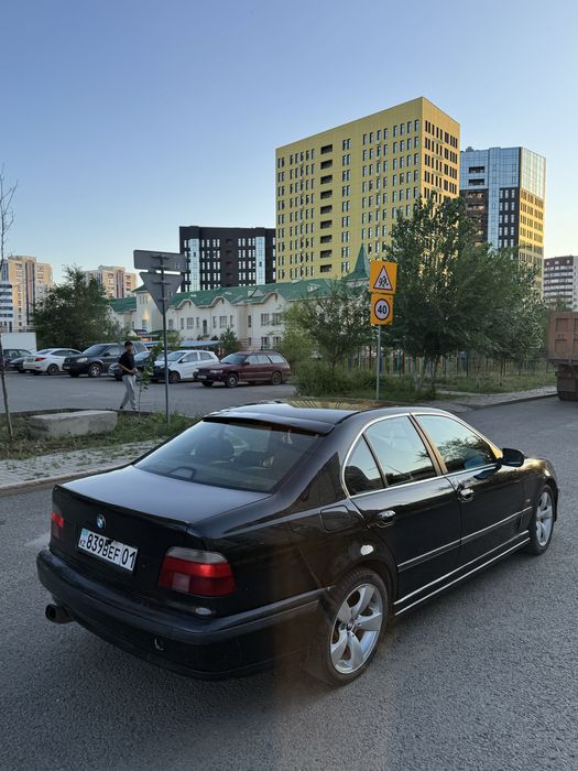 Продам BMW E39  1996г