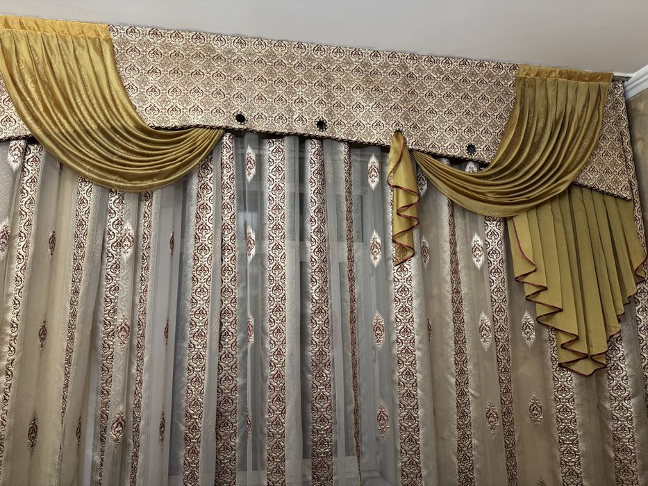 Продам шторы в зал