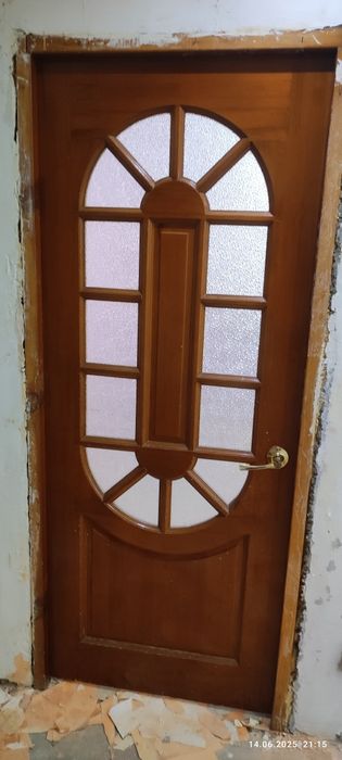 Двери деревянные