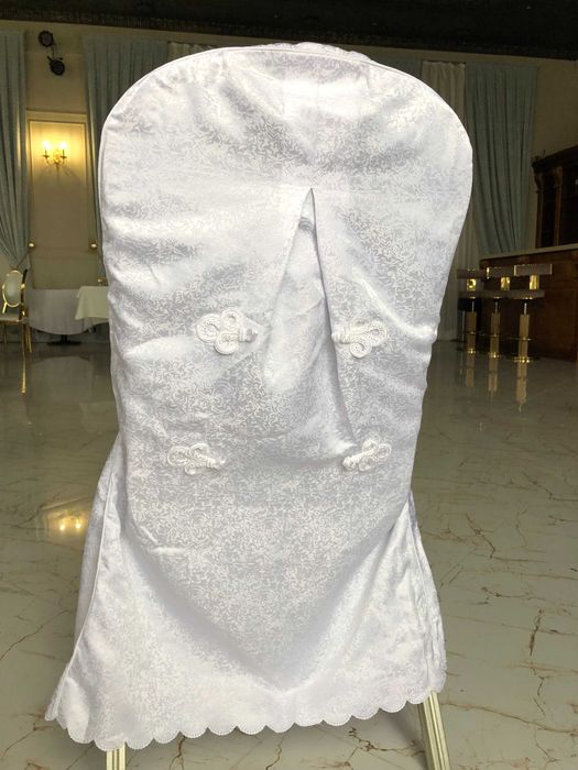 Продаются чехлы для банкетных стульев.