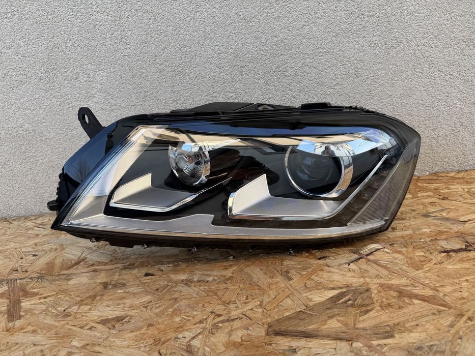 Far stanga VW Passat B7 Xenon adaptiv + LED Original Europa