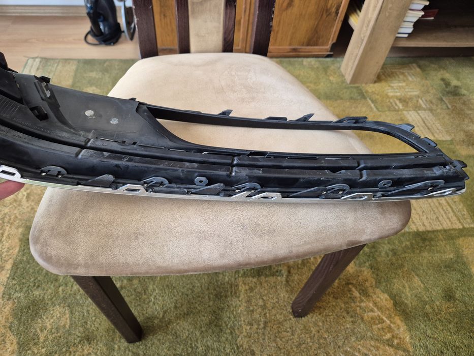 Grilă dreapta proiector Vw passat b7