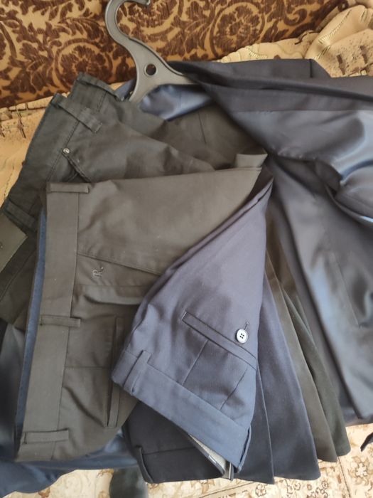 Костюм рубашки и брюки