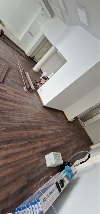 Професионален монтаж на паркет / ламинат ,первази ,лайсни