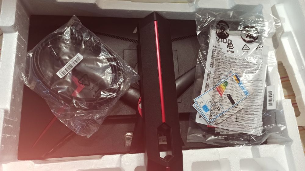 Гейминг Монитор AOC 24G2U 144Hz fullHD