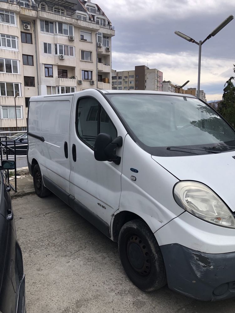 Рено Трафик 2.5д на части гр. Благоевград Запад • OLX.bg