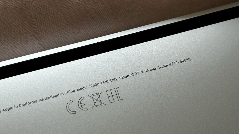 Apple Macbook pro A2338-piese