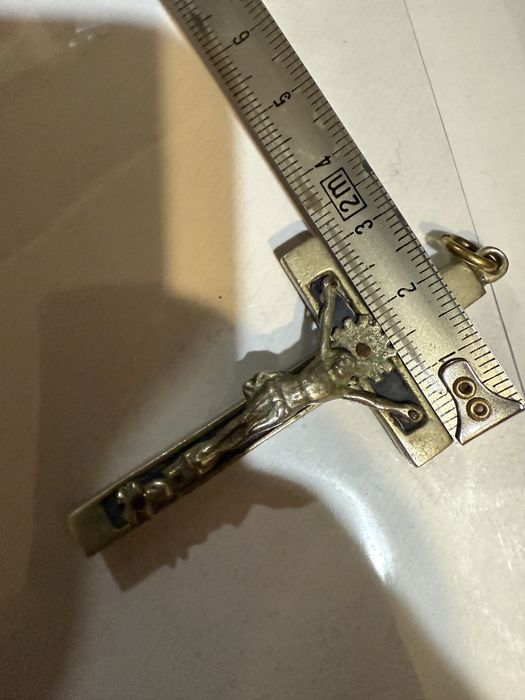 Кръст с Исус Христос