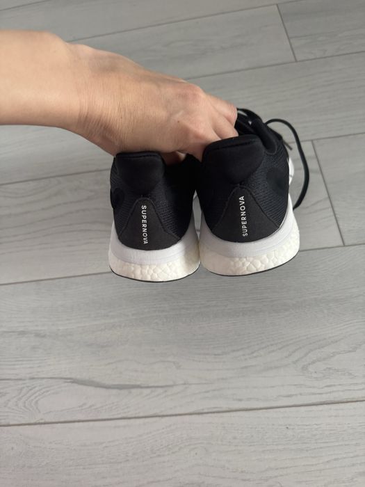 Кроссовка adidas женский