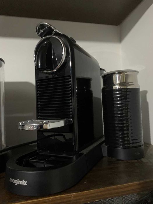 Nespresso Citiz Нова Кафемашина с Капсули